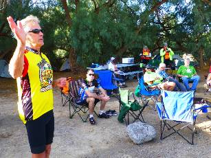 wDV-2015-bike-day1-3  Rick directs.jpg (471242 bytes)